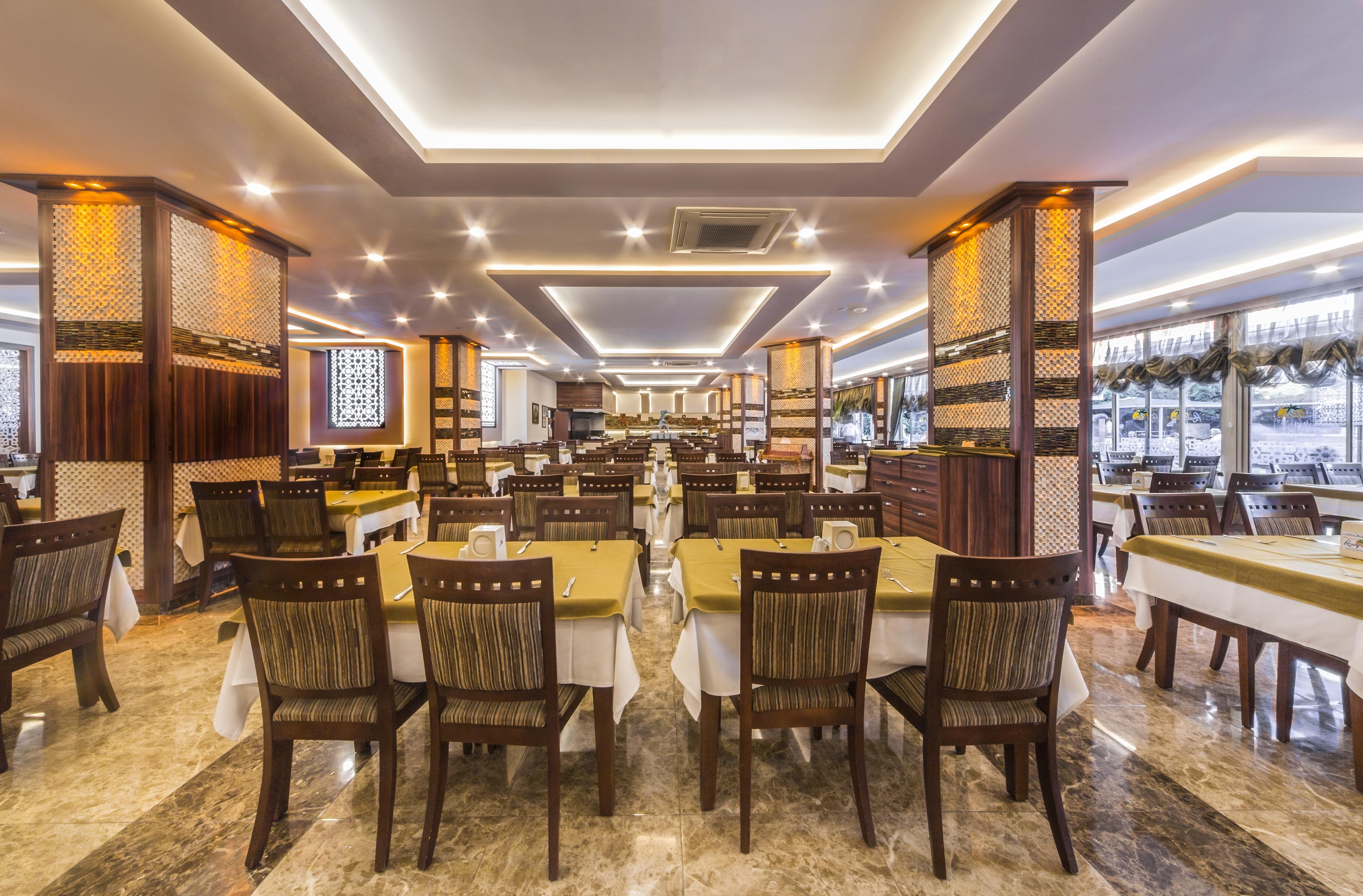 Kleopatra Royal Palm Hotel Alanya Exteriör bild