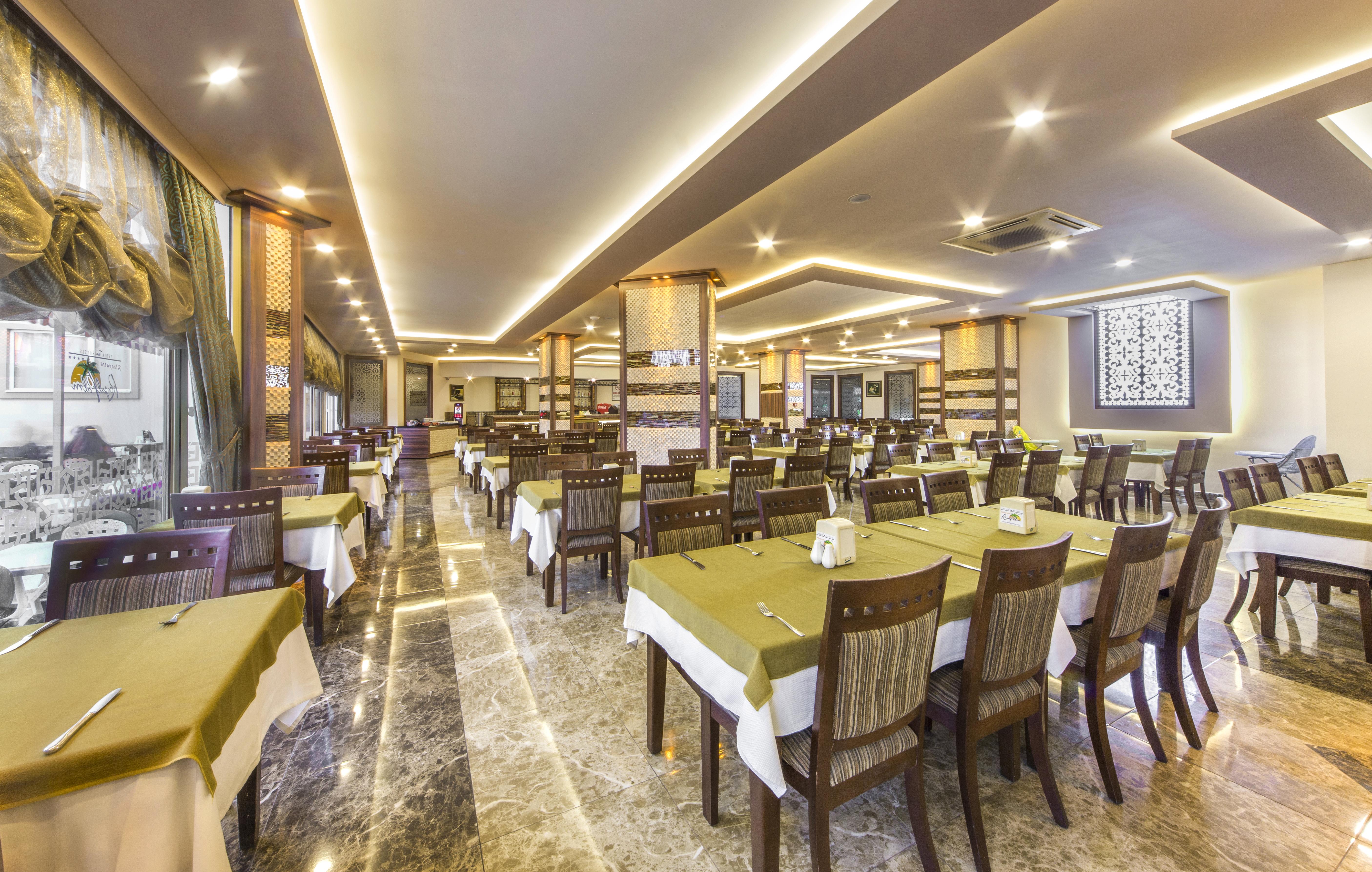 Kleopatra Royal Palm Hotel Alanya Exteriör bild