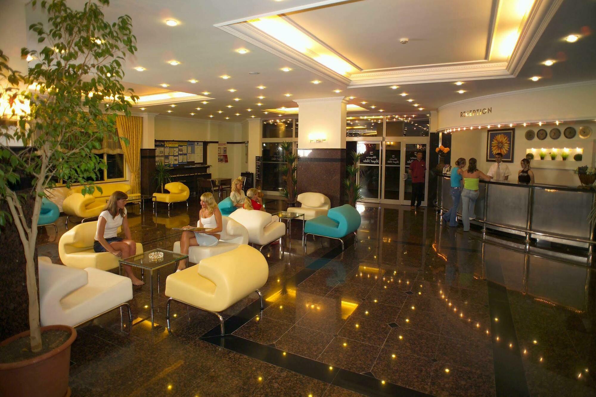 Kleopatra Royal Palm Hotel Alanya Exteriör bild